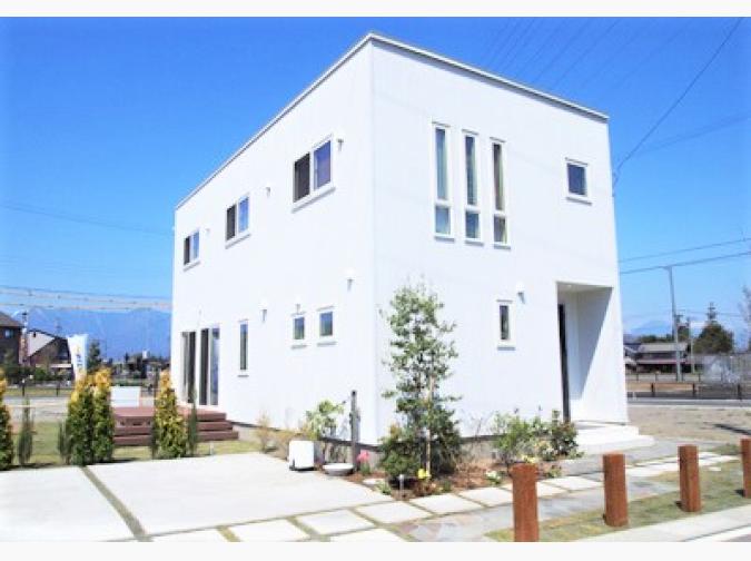 Unite House 青島モデル 松本市の施工例 株 ハウジングカフェ ココスマ注文住宅 長野県の新築一戸建て